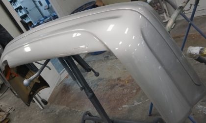 Choose Barbosa's Car Paint Shop in Parkville for an expert car paint job. Your car will look as good as new. 